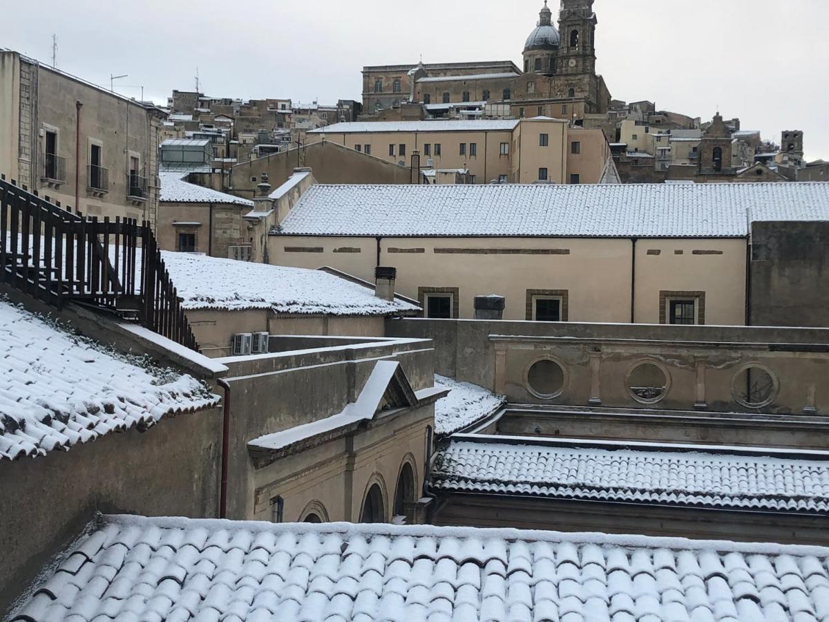 Il Piccolo Attico Caltagirone Exterior foto