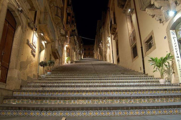 Il Piccolo Attico Caltagirone Exterior foto